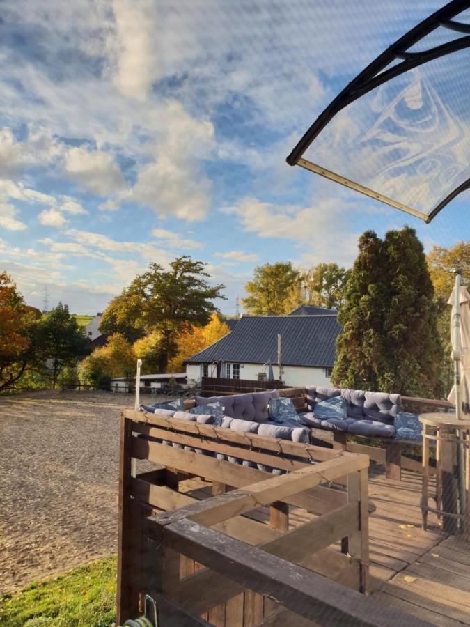 Schoene Wohnung Kleiner Onkel Auf Idyllischem Reiterhof Nahe Burg Eltz Munstermaifeld ภายนอก รูปภาพ